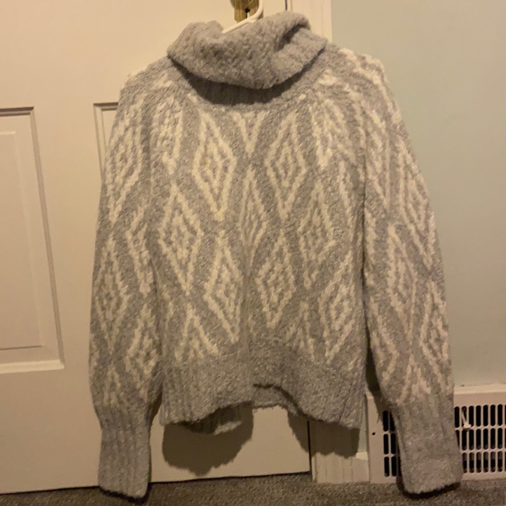 Jcrew Patterned Gray And White Sweater - image 1